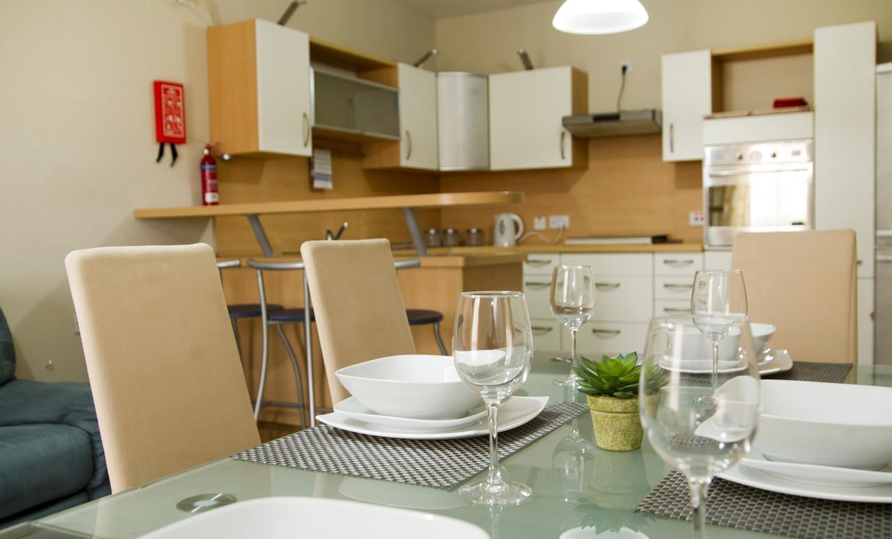 No 6 Poseidon Apartment Saint Julian's Εξωτερικό φωτογραφία